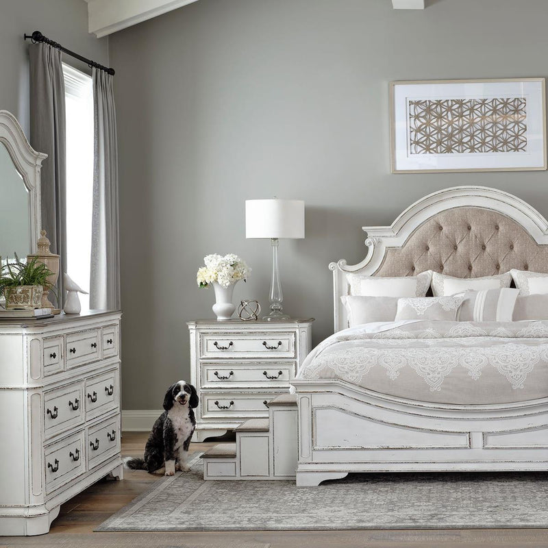 Liberty Magnolia Manor Pet Steps in Antique White
