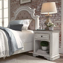 Magnolia Manor 1 Drawer Night Stand in Antique White